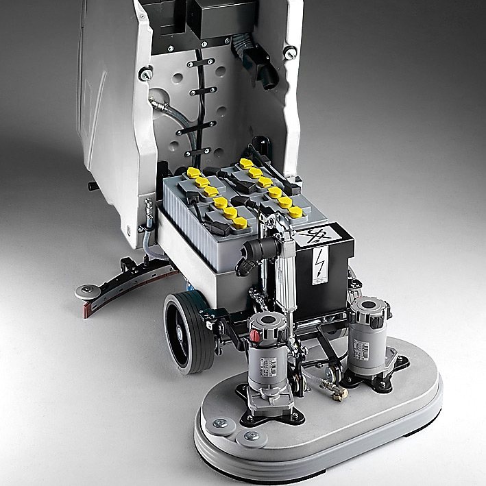 MACH M610 WALK BEHIND SCRUBBER WITH ROBUST STRUCTURE, SANDBLASTED AND ELECTRO COATED FOR ENHANCED RESISTANCE