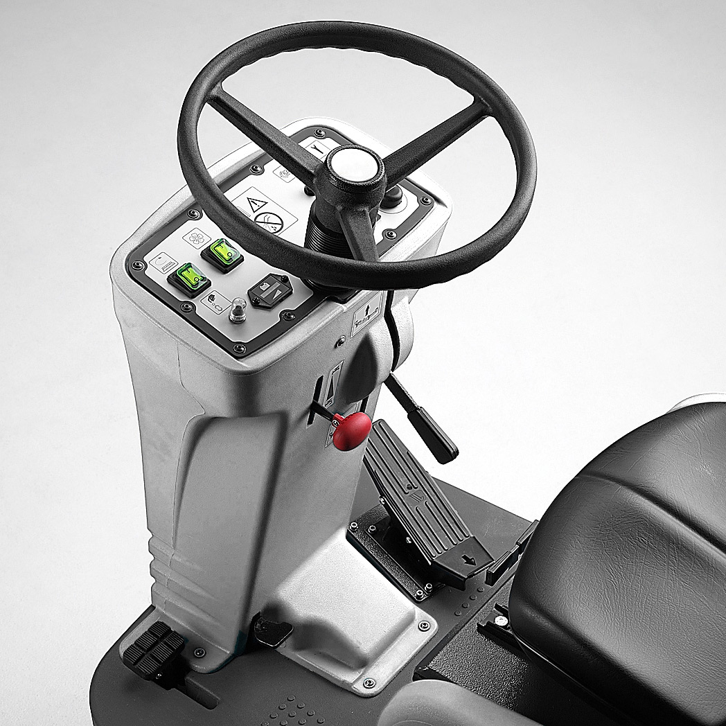 M650 RIDE ON SCRUBBER IS USER FRIENDLY WITH INTUITIVE MANUAL CONTROLS 