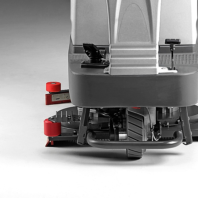 M830 RIDE-ON SCRUBBER REINFORCED FOR TOUGH ENVIRONMENTS